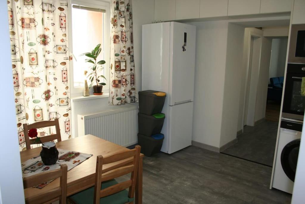 Liptovský Mikuláš Apartman Lm מראה חיצוני תמונה