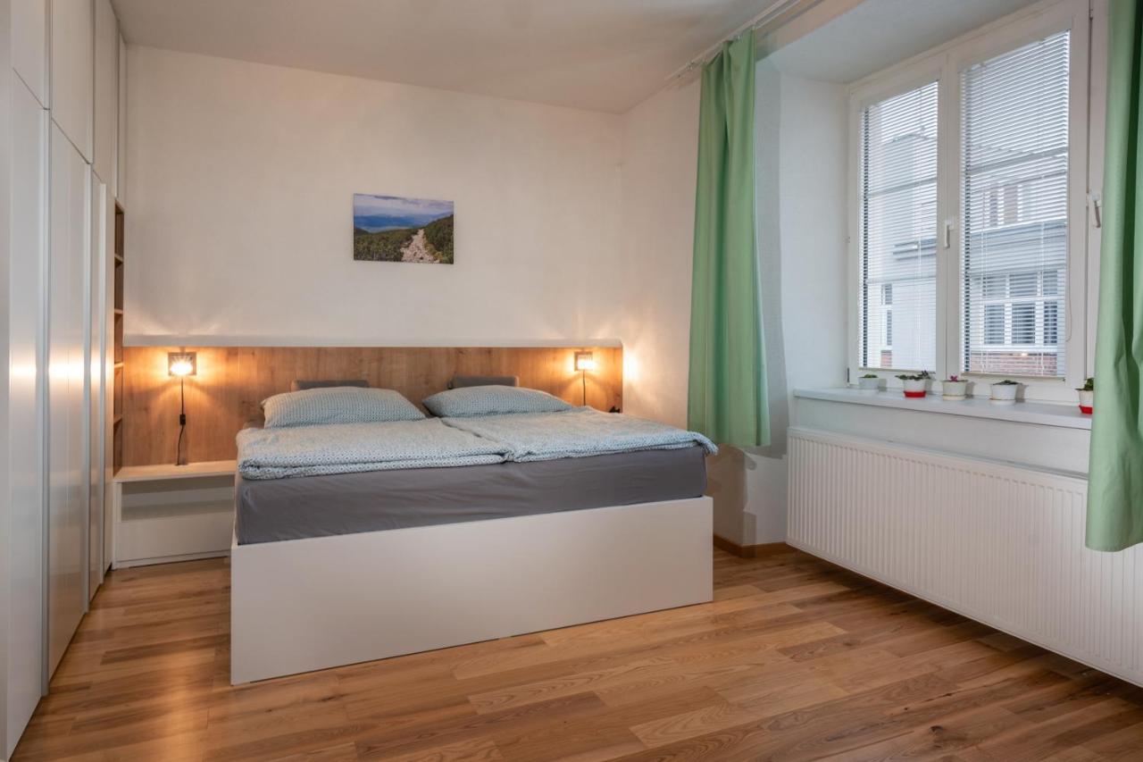 Liptovský Mikuláš Apartman Lm מראה חיצוני תמונה